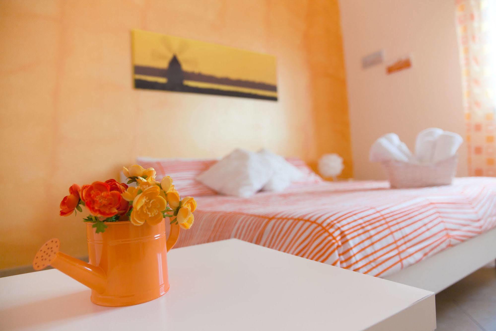 Bed and Breakfast Bianco Sale Trapani Rilievo Exterior foto