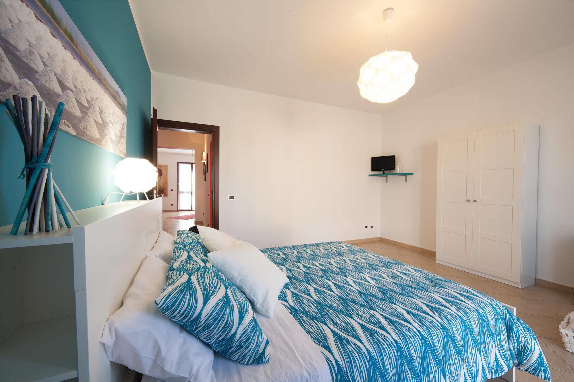 Bed and Breakfast Bianco Sale Trapani Rilievo Exterior foto